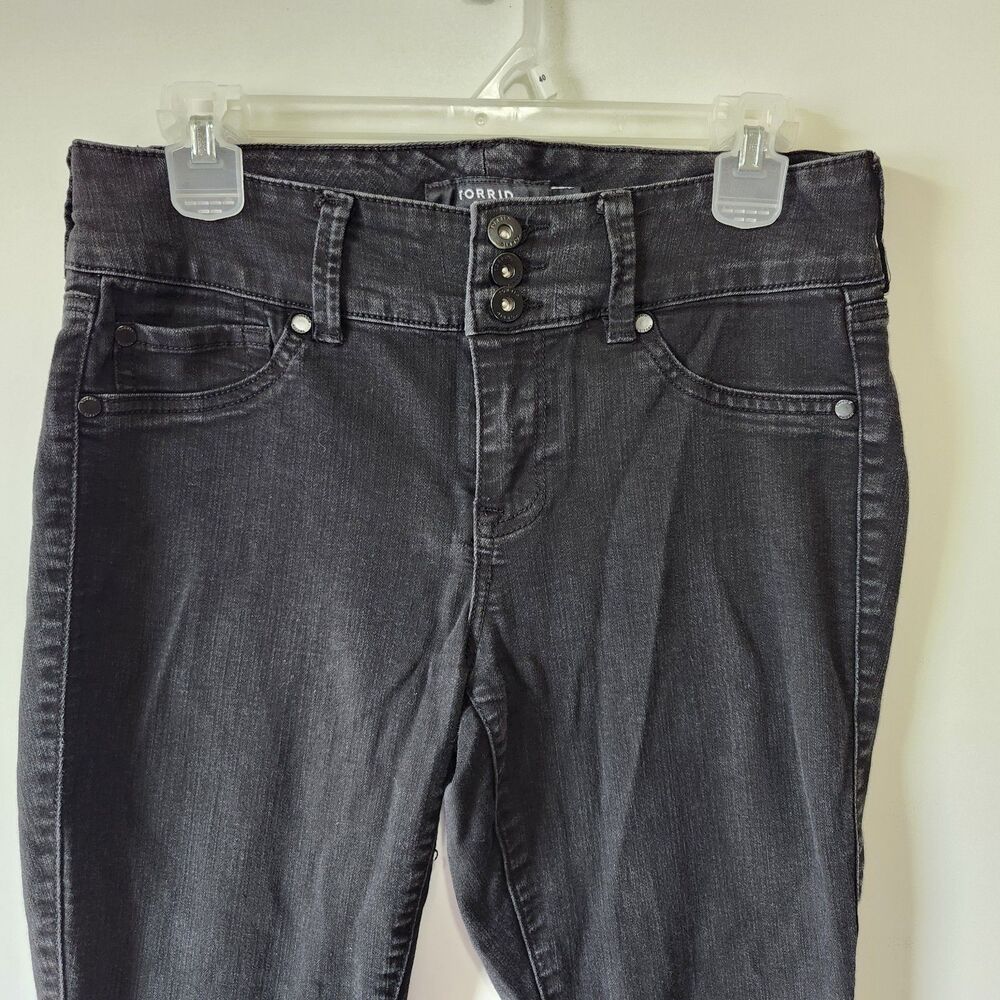 Torrid Black Skinny Jeans 10S High Rise 3 Button Fly Stretch Denim Plus Short - Picture 3 of 10